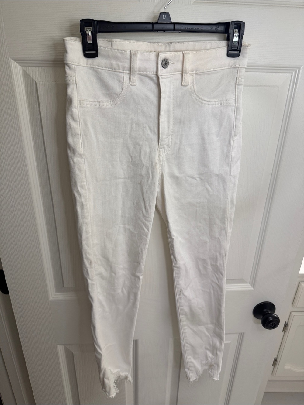 American Eagle Outfitters White Super High-Rise Cropped Jeggings with Frayed Hem